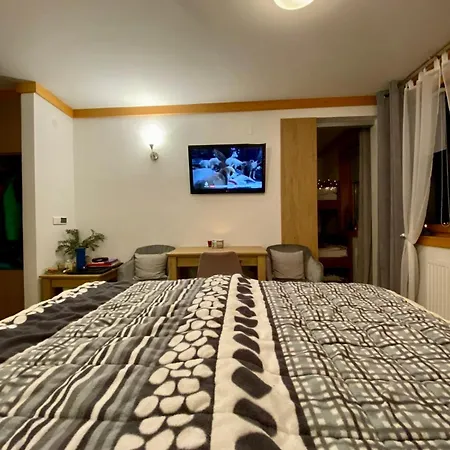Apartman U150 - Vucko - Private Host 4*